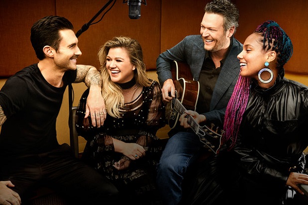 Blake Shelton Dishes About Gwen After ACMs Blake Shelton Dishes About Gwen After ACMs