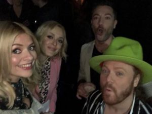 Instagram @hollywilloughby