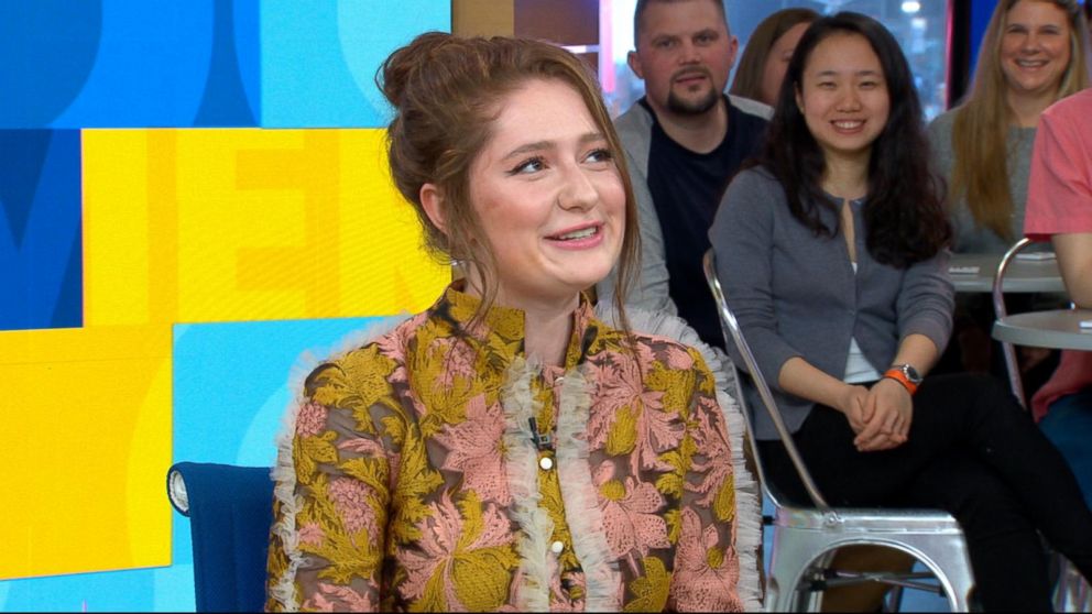 'Roseanne' actress Emma Kenney seeks 'treatment for my battles'