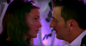 Peter and Tina kiss in Coronation Street 