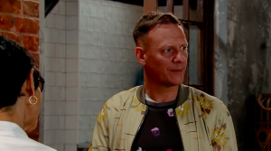 Coronation Street's Sean Tully begs for a job