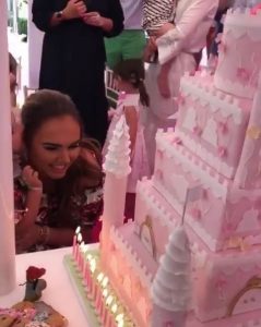 @tamaraecclestoneofficial 