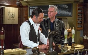 Frank tries to help Graham Emmerdale 