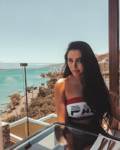 Marnie Simpson on holiday