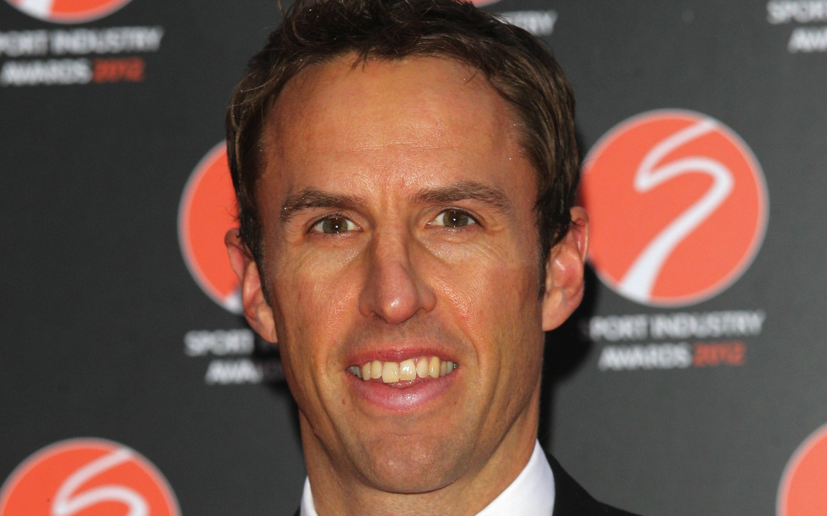 Great British Bake Off host Noel Fielding unveils dramatic new look