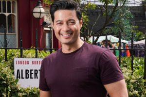 Adam Bateman arrives in Walford