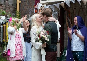 Sinead and Daniel get married in Coronation Street 
