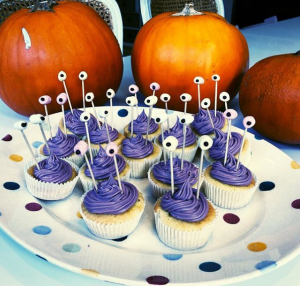 Holly Willoughby shares her amazing spooky Halloween cupcakes 