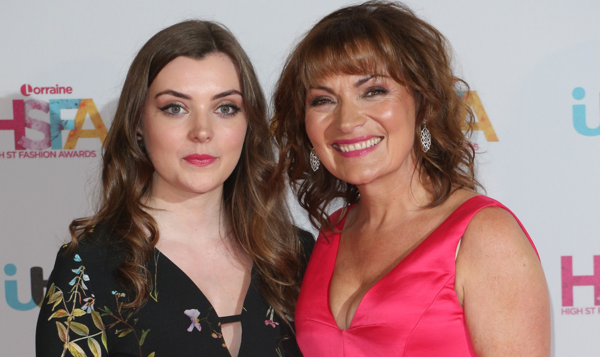 2019 year - Lorraine Kelly reveals how she’s coping with ’empty nest’ syndrome since daughter Rosie left home 2019 year