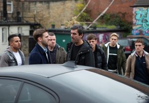 Cain in danger after he goes to defend Matty in Emmerdale 