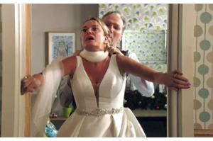 Ray Kelly strangles Mel Owen in EastEnders