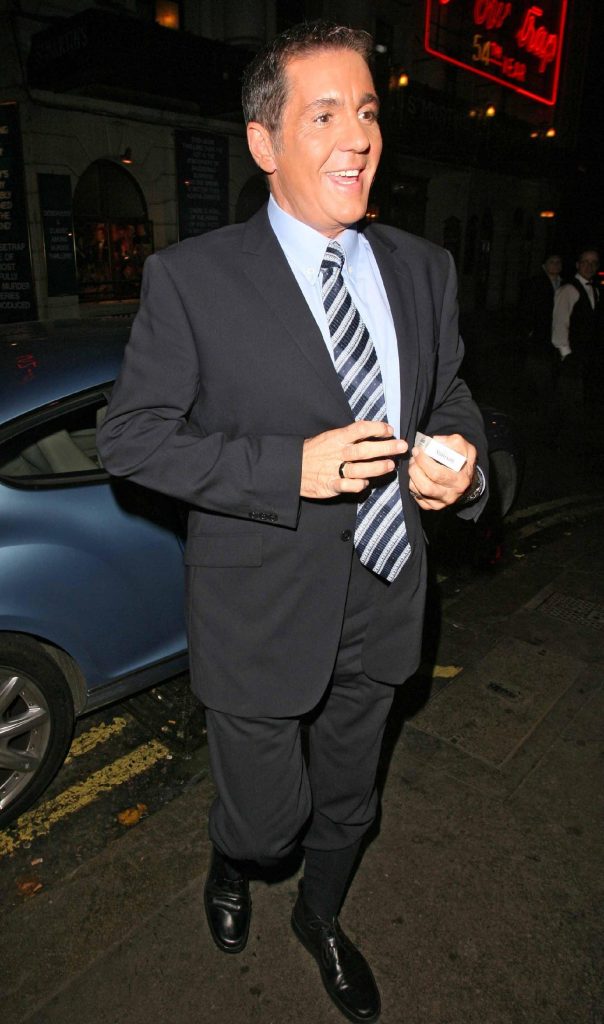 Married TV star David Baddiel hits back at Dale Winton stories