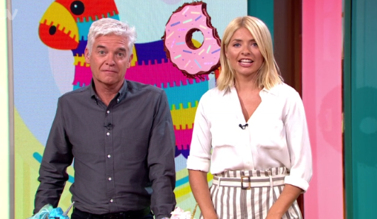 Holly Willoughby and Phillip Schofield on This Morning (Credit: ITV)