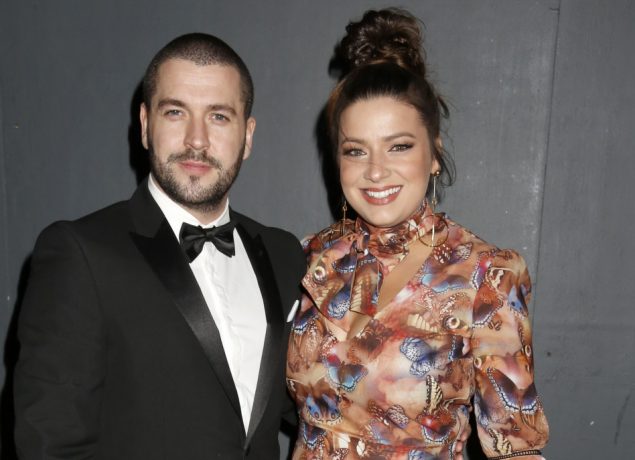 Sophie Austin Shayne Ward Flynet