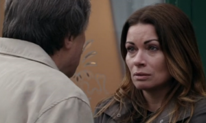 Roy heartbroken when his mum dies in Coronation Street 