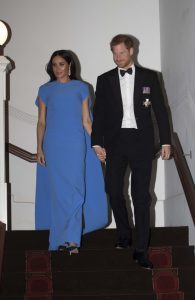 Prince Harry, Duke of Sussex and Meghan, Duchess of Sussex arrive for the State dinner on October 23, 2018 in Suva, Fiji. The Duke and Duchess of Sussex are on their official 16-day Autumn tour visiting cities in Australia, Fiji, Tonga and New Zealand. (Photo by Ian Vogler - Pool/Getty Images)