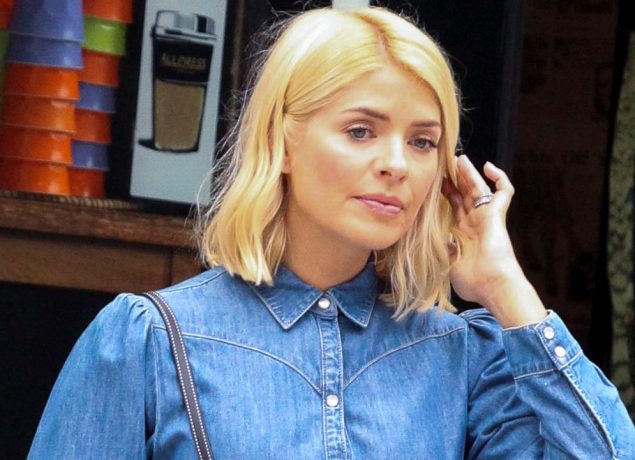 Holly Willoughby Models For A Denim-themed Fashion Shoot On The Streets Of Sydney's Inner City Suburb, Kings Cross