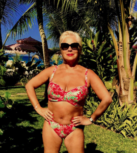 Denise Welch, Instagram @denise_welch
