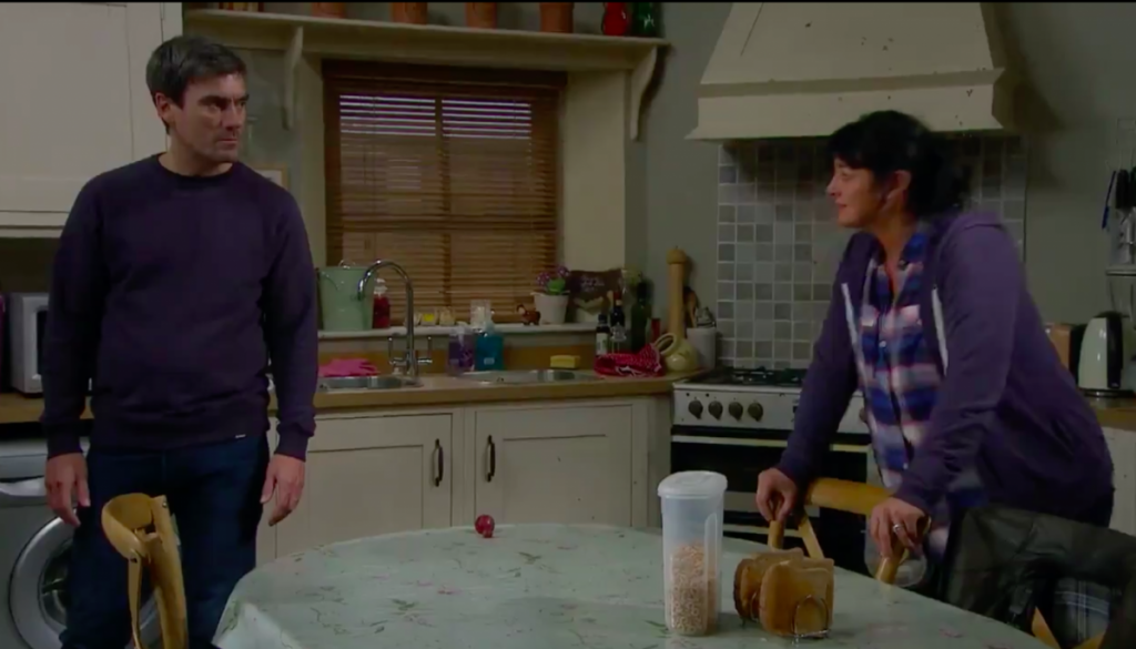 Emmerdale SPOILER: Moira Barton dumps Cain Dingle as he confesses to murdering Joe Tate