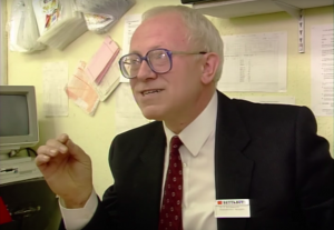 Vintage Corrie starrring Ken Morley as Reg Holdsworth (Credit: ITV)