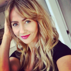 Samia Longchambon Instagram