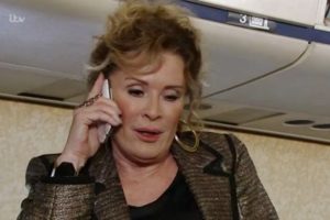 Coronation Street Liz leaves Corrie