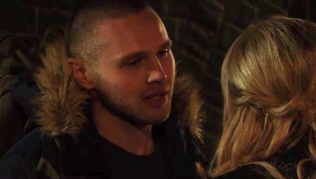 keanu leaves Walford and sharon in eastenders