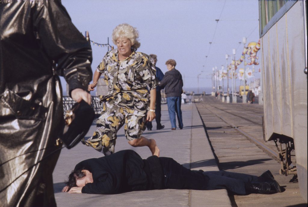Editorial use only Mandatory Credit: Photo by ITV/REX/Shutterstock (8841531jg) Alan Bradley tracks Rita Fairclough to Blackpool and is hit and killed by a tram. Julie Goodyear (as Bet Gilroy) and Mark Eden (as Alan Bradley) "Coronation Street" TV series - 1989 Coronation Street is a long running Television soap opera set in the fictional North of England town of Weatherfield. Created by Tony Warren. First broadcast on December 9th, 1960. Produced by ITV Granada.