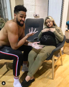 (Credit: ashleybanjogram Instagram)