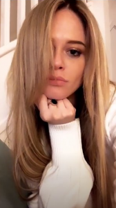Emily shows off her new hair