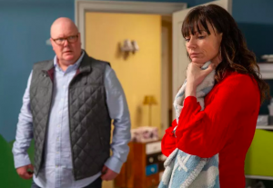 Emmerdale fans convinced Chas is pregnant