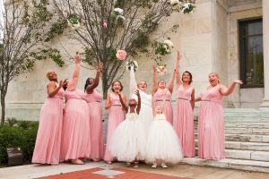 Bride with bridesmaids 
