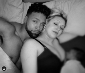 (Credit: ashleybanjogram Instagram)