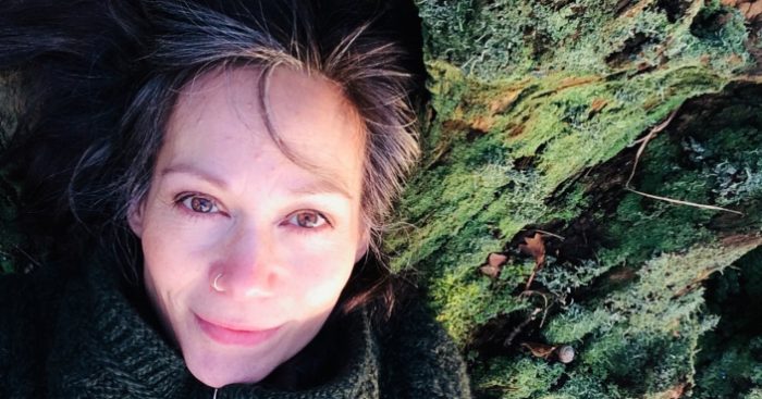 Leah Bracknell https://somethingbeginningwithc.com