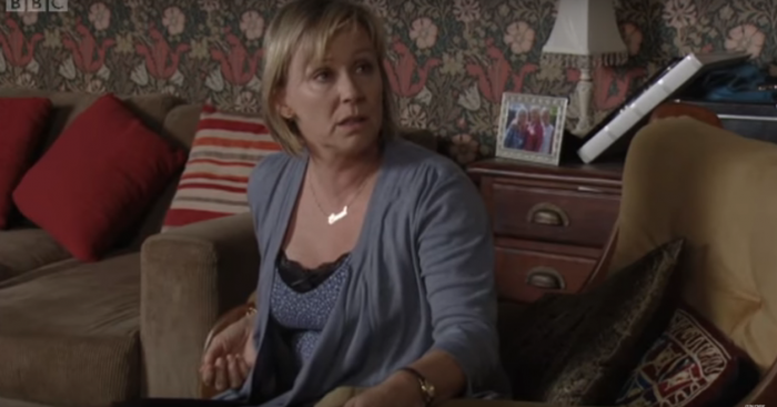 Lindsey Coulson (Credit: EastEnders YouTube)