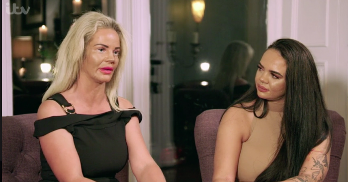 mum-daughter-sugar-daddies-cosmetic-surgery