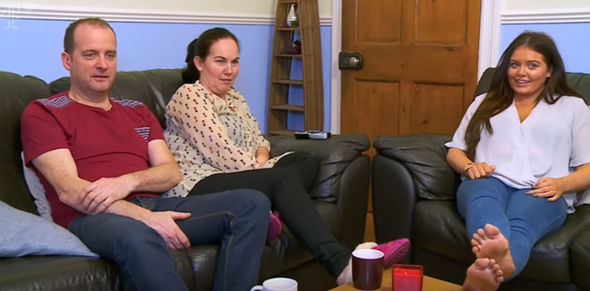 Scarlett Moffatt and fam on Gogglebox