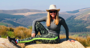 carol-vorderman-hay-bale-hike