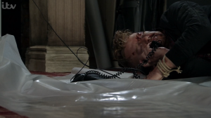 Gary left Sarah a voicemail on her mobile phone Coronation Street