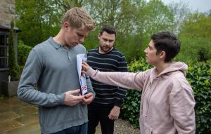 Robert's attempt to help was a little misguided (Credit: ITV)