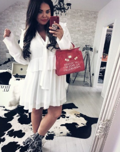 Scarlett with hair extensions