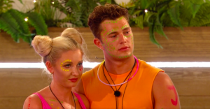 Amy Curtis Love Island