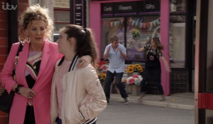 Tracy Steve fight Coronation Street Amy Liz