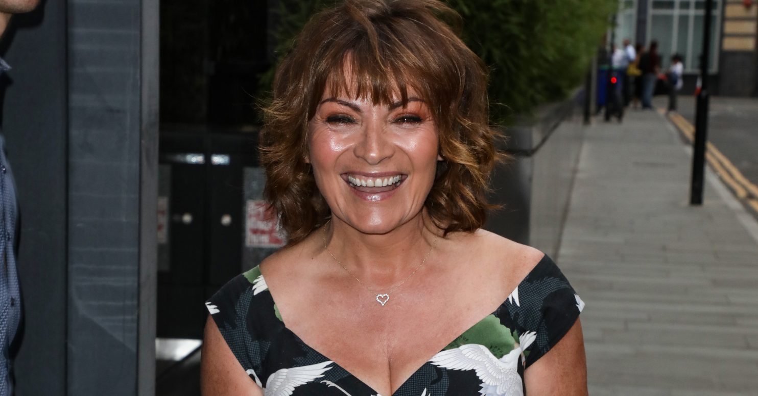 Lorraine Kelly posts family holiday selfie from Singapore