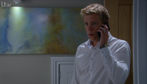 Robert made a secret phone call to Cain Emmerdale 