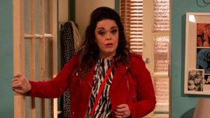 Mandy Dingle returns and finds Jessie cheating