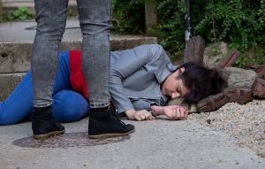 Kerry falls and hits her head Emmerdale