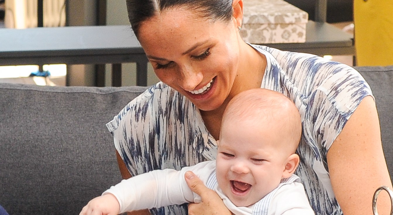 Baby Archie makes his debut on Meghan and Harry's Africa tour