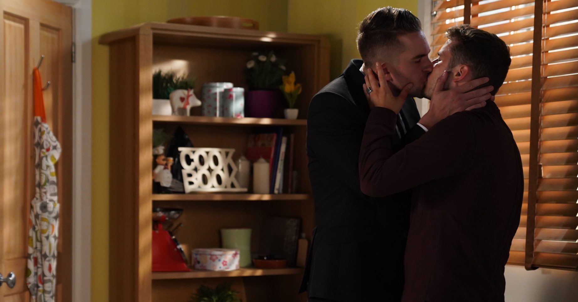 WARNING: Embargoed for publication until 00:00:01 on 28/09/2019 - Programme Name: EastEnders - July - September - 2019 - TX: 27/09/2019 - Episode: EastEnders - July - September - 2019 - 5997 (No. 5997) - Picture Shows: *NOT FOR USE PRE-TX WITHOUT PRIOR APPROVAL* Ben and Callum kiss Phil Mitchell (STEVE MCFADDEN), Callum Highway (TONY CLAY), Ben Mitchell (MAX BOWDEN) - (C) BBC - Photographer: Kieron McCarron