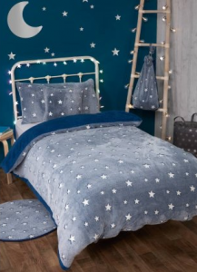 The set comes in three colours BB&amp;M duvet glow in the dark